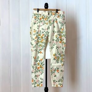 C of H lovely off white and flowery skinny pants 8.2